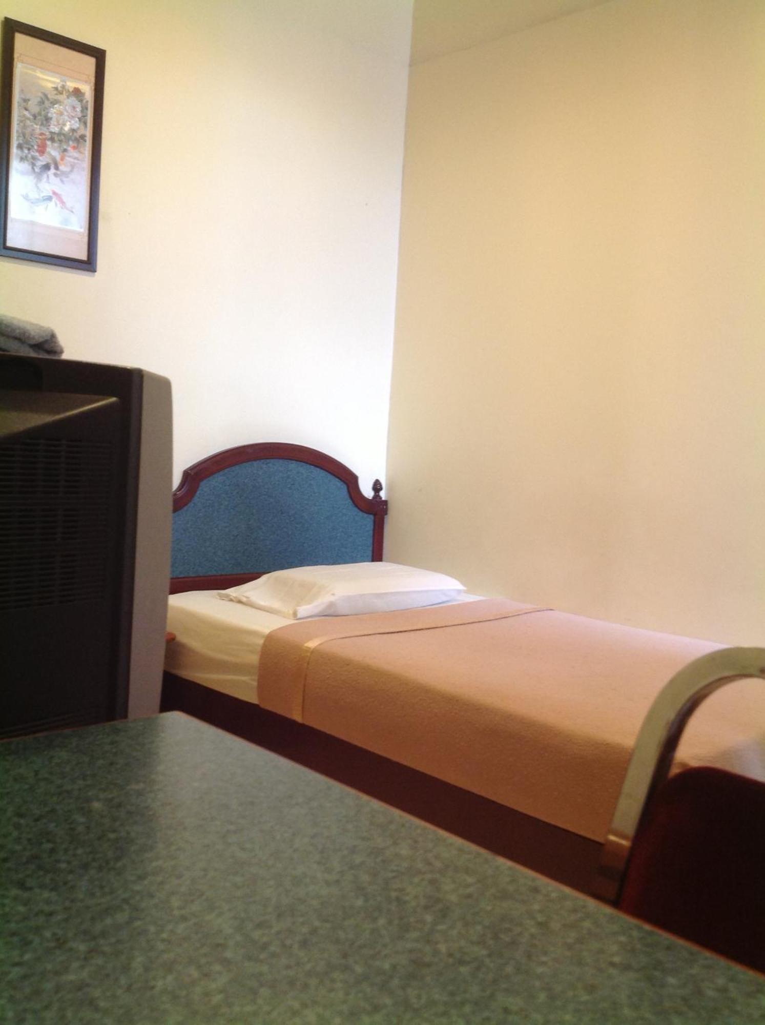 Hotel Morning Glory Kudat Szoba fotó